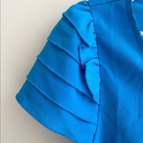 Express Women's Blue Top - Picture 2 of 4